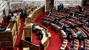 Με ομιλίες κορυφαίων υπουργών συνεχίζεται η συζήτηση του προϋπολογισμού