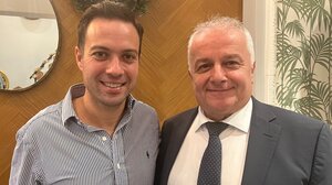 Τα κρίσιμα ζητήματα της ξενοδοχειακής βιομηχανίας στη συνάντηση των διευθυντών ξενοδοχείων με τον πρόεδρο της ΠΟΞ