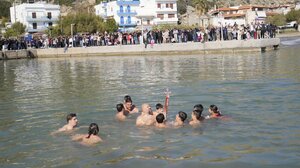 Θεοφάνια στον Δήμο Μινώα: Αγιασμός σε λίμνες και λιμάνια 