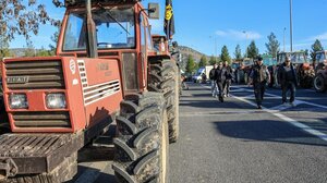 Χνάρης - Αποστολάκη: "Άνθρακες" ο θησαυρός με το νομοσχέδιο για τα "κόκκινα" δάνεια των αγροτών