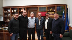 Συνάντηση Αρναουτάκη με τον Αναπληρωτή Πρόεδρο και αντιπροσωπεία της Ελληνικής Ποδοσφαιρικής Ομοσπονδίας