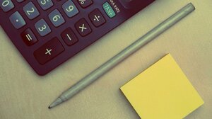 Μείωση εισφορών κατά 1% από 1/1/2025 – Τι κερδίζει ο εργαζόμενος και τι ο εργοδότης