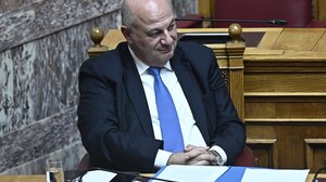 Από τα Χανιά ως την Ιεράπετρα, ο Κώστας Τσιάρας - Κάθοδος στην Κρήτη ... και στο βάθος συλλαλητήριο