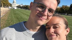 Σάκκαρη για την πρόταση γάμου από τον Κωνσταντίνο Μητσοτάκη: «Είμαι ένα πολύ τυχερό κορίτσι»