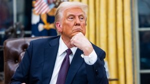 Στην εκκλησία ο Τραμπ- Άκουσε κήρυγμα για μετανάστες και δικαιώματα ομοφυλόφιλων