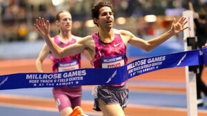 Ο Φίσερ κατέρριψε το παγκόσμιο ρεκόρ στα 3.000μ κλειστού στίβου