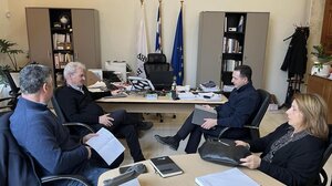 Συνάντηση Καλοκαιρινού με τον Διοικητή της ΥΠΑ και τον Αερολιμενάρχη Ηρακλείου