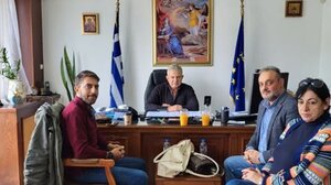 Συνάντηση αντιπροσωπείας του Κινήματος Δημοκρατίας με το Δήμαρχο Φαιστού 