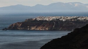 Σεισμοί στη Σαντορίνη: Διχασμένοι οι σεισμολόγοι για την έντονη σεισμική δραστηριότητα