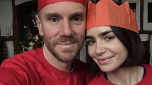 Η Λίλι Κόλινς υποδέχθηκε την κόρη της