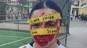 Μαθητές συμμετέχουν με τον τρόπο τους στις κινητοποιήσεις για τα Τέμπη