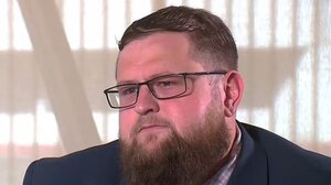 Ανατριχιαστική υπόθεση στο Λας Βέγκας: 26χρονος που βιάστηκε από τη μητέρα του πιστεύει ότι ο αδερφός του είναι παιδί του