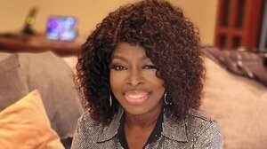 Νεκρή σε τροχαίο η θρυλική τραγουδίστρια Angie Stone