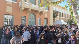 Φοιτητές και μαθητές "ζήτησαν οξυγόνο" για μία ακόμη φορά στο κέντρο του Ηρακλείου