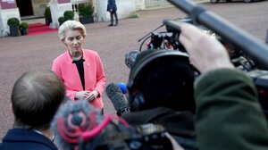 Σύνοδος Λονδίνου: «Η Ευρώπη πρέπει επειγόντως να επανεξοπλιστεί» δήλωσε η Ούρσουλα φον ντερ Λάιεν