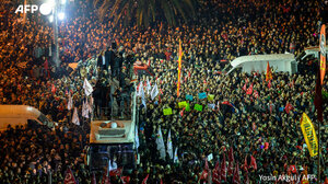 Αναβρασμός στην Τουρκία με μεγάλες διαδηλώσεις και επεισόδια