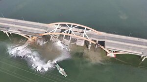 Κίνα: Κατέρρευσε γέφυρα στο Πεκίνο – Σε εξέλιξη έρευνες για θύματα