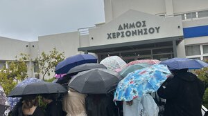 Καλλιτεχνικό σχολείο Ηρακλείου: Κατάληψη και διαμαρτυρία στο δημαρχείο Χερσονήσου