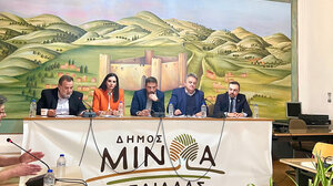 Mε επιτυχία η εκδήλωση του ΠΑΣΟΚ στο Καστέλλι για τις υποδομές και τη χωροταξία