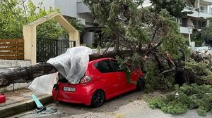 Ρόδος: Ανεμοστρόβιλος προκάλεσε σοβαρές ζημιές