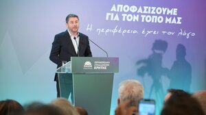 Ν. Ανδρουλάκης: "Χωρίς πολιτική αλλαγή η χώρα δεν θα σηκώσει κεφάλι"