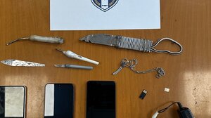 "Λαβράκι" από την έφοδο της αστυνομίας στις φυλακές Χανίων