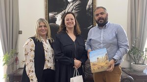 Σε φορείς των Χανίων η Γενική Πρόξενος της Γαλλίας στην Ελλάδα