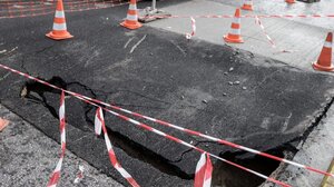 Μοσχάτο: Κυκλοφοριακά προβλήματα στην οδό Μιαούλη λόγω καθίζησης οδοστρώματος