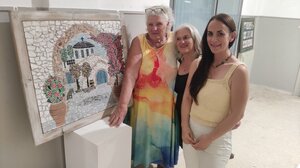 Άγιος Νικόλαος: Με μεγάλη συμμετοχή στα εγκαίνια της έκθεσης Μωσαϊκού της Αθηνάς Χατζηαντωνίου