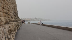 Καιρός: Επιμένει η σκόνη, εξασθενούν οι άνεμοι