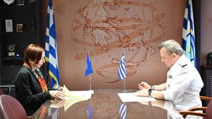 Ενίσχυση της συνεργασίας Λιμενικού Σώματος και Ύπατης Αρμοστείας του ΟΗΕ για τους πρόσφυγες