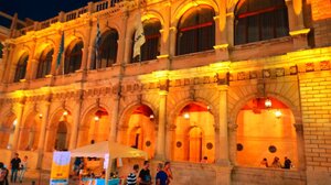 Στα "πορτοκαλί" η Λότζια για την Παγκόσμια Ημέρα Σκλήρυνσης κατά Πλάκας