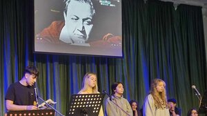 Αφιερωμένη στον Μάνο Χατζιδάκι η Ημέρα Γραμμάτων και Τεχνών του Παγκρητίου Εκπαιδευτηρίου 