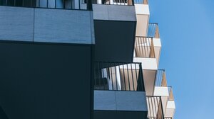 Πύργος Ηλείας: Ήθελε να δώσει τέλος στη ζωή της πέφτοντας στο κενό - Την έσωσαν αστυνομικοί