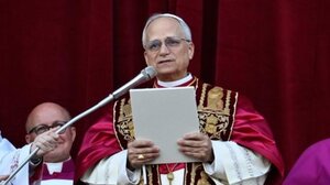 Ο πάπας Λέων ο ΙΔ’ μετέβη στο προάστιο της Ρώμης Καστέλ Γκαντόλφο, για τις θερινές του διακοπές