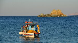 Από τη βάρκα του ο 22χρονος ψαράς κατέληξε στο νοσοκομείο