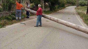 Προβλήματα σε όλη την Κρήτη από τους ισχυρούς ανέμους