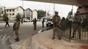 Ινδία και Πακιστάν αλληλοκατηγορούνται για παραβιάσεις της συμφωνηθείσας εκεχειρίας