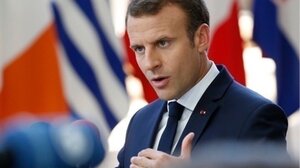 Μακρόν προς Ζελένσκι: Το μέλλον της Ουκρανίας δεν μπορεί να αποφασιστεί χωρίς τους Ουκρανούς