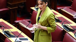 Ελένη Βατσινά: Να υπάρχει πλήρης διαφάνεια για τις αποζημιώσεις στα μεγάλα έργα - Προκλητική απάντηση από την Υπουργό Πολιτισμού