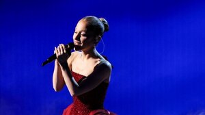 Αριάνα Γκράντε: «Κάνω μικρά βήματα προς την επούλωση της σχέσης μου με τη μουσική και τις περιοδείες»