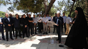 Οι 62 Μάρτυρες, η απουσία του ομιλητή και ο Καλοκαιρινός που… έσωσε την εκδήλωση!