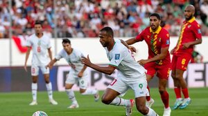 Ο Αγιούμπ Ελ Κααμπί του Ολυμπιακού πέτυχε εκπληκτικό γκολ με ανάποδο «ψαλίδι» και έδωσε τη νίκη στο Μαρόκο