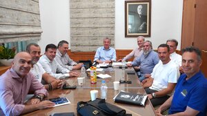 Η διοίκηση του ερασιτέχνη ΟΦΗ συναντήθηκε με τον Περιφερειάρχη Κρήτης
