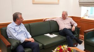 Για την απένταξη του Πολιτιστικού Κέντρου συζήτησαν Αρναουτάκης - Καλοκαιρινός