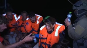 Madleen: Οι τρεις τελευταίοι επιβάτες του σκάφους απελάθηκαν στην Ιορδανία