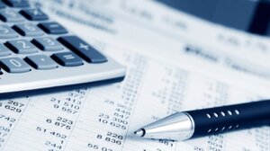 Προϋπολογισμός: Πρωτογενές πλεόνασμα €5,35 δισ. στο πεντάμηνο του έτους - Φορολογικά έσοδα άνω των €27 δισ.