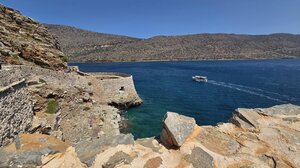 Το "20άρικο" για τη Σπιναλόγκα "κόβει" την τουριστική κίνηση