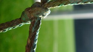 Γόρδιοι Δεσμοί και άλλα Ηρωικά 