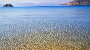 Επιστήμονες στην Ιαπωνία δημιούργησαν πλαστικό που διαλύεται εντός ωρών στη θάλασσα